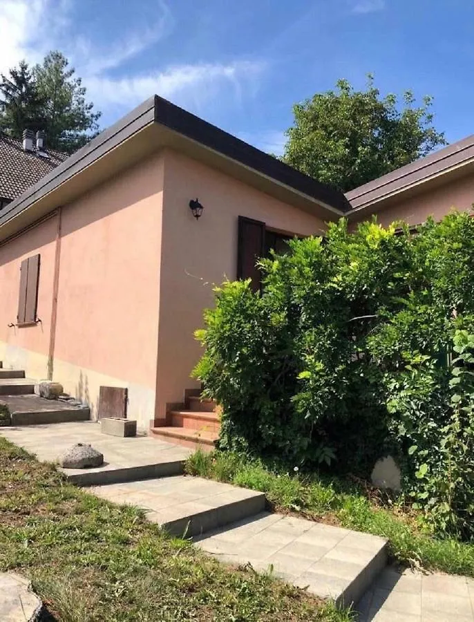 Appartamento In Bifamiliare Tizzano Val Parma